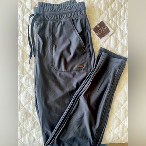 Cherokee Medical Uniforms Scrubs by Form. Contemporary, Tall, Medium, Pewter.